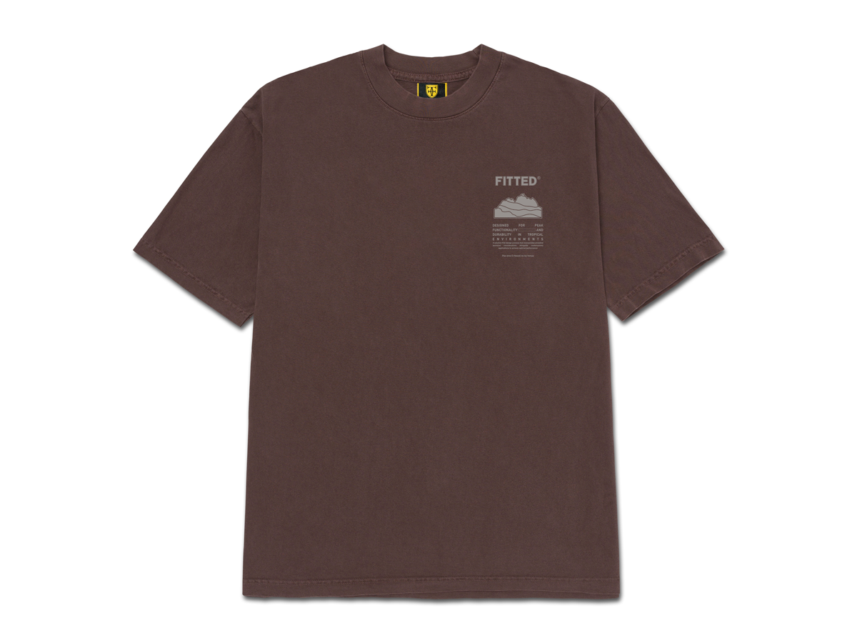 PEAK FUNCTIONALITY TEE - CLOVE